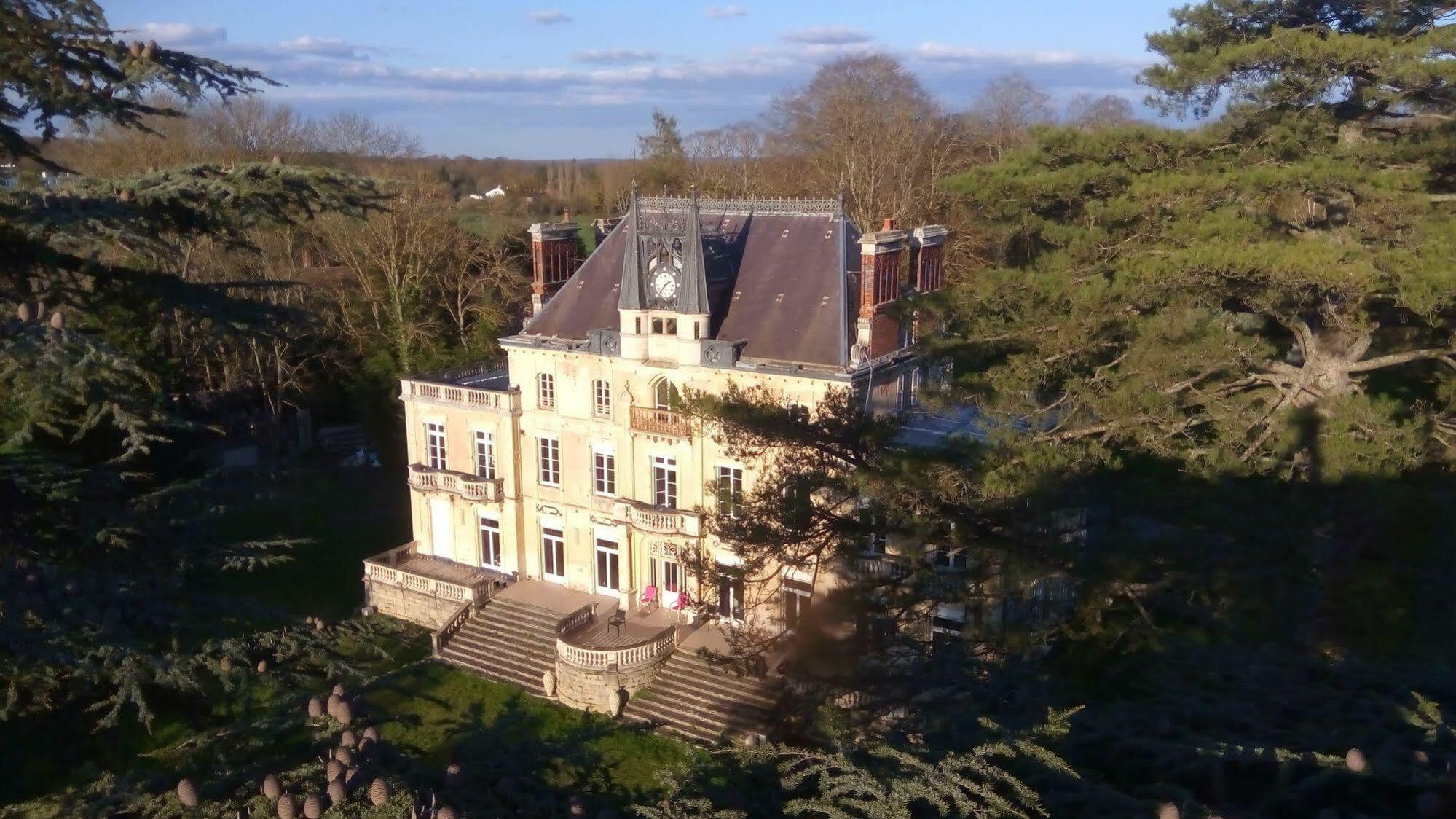 Chateau de la Rocherie Nevers Nord / Varennes-Vauzelles Exterior foto